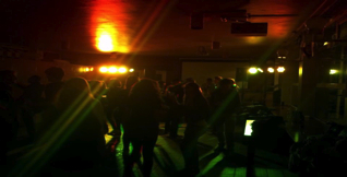 DiscoCrew drive-in show licht en geluid den haag gekleurd licht